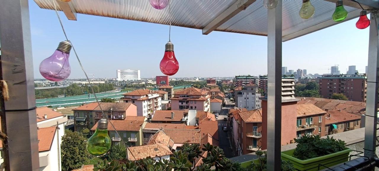 Appartement La Mansarda Di Pero Con Terrazza Extérieur photo